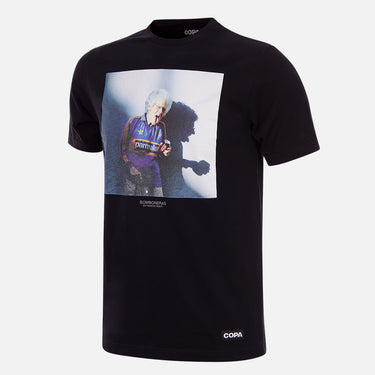 Bomboneras T-Shirt in black, featuring an artistic portrait of an elderly Boca Juniors fan in a classic Parma jersey.