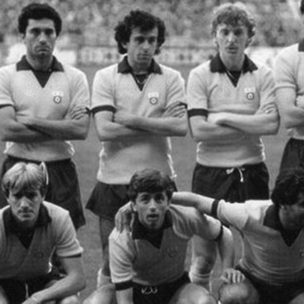Juventus FC 1983 - 84 Away Coppa delle Coppe UEFA Retro Voetbal Shirt