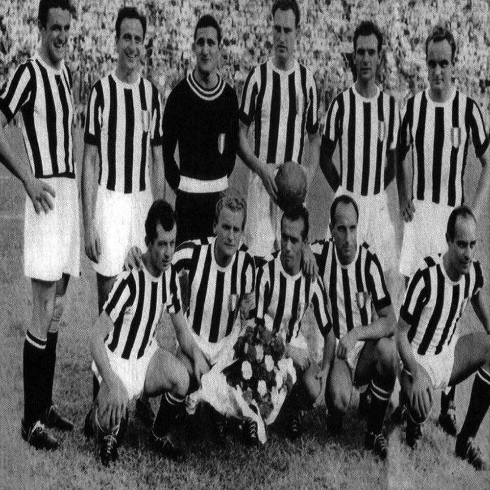 Juventus FC 1952 - 53 Retro Football Shirt